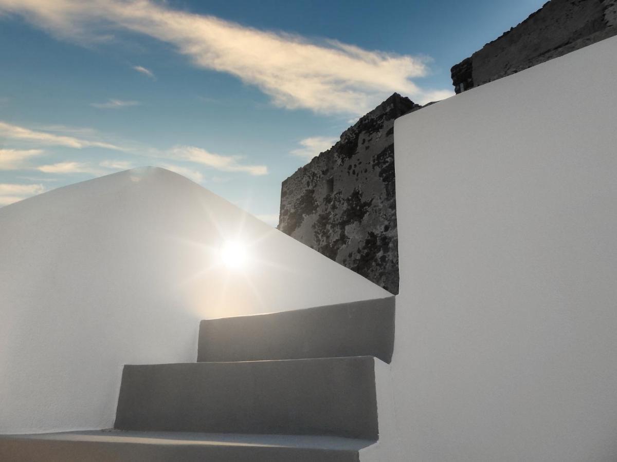 Golden Stone Santorini Suites Akrotírion Екстериор снимка