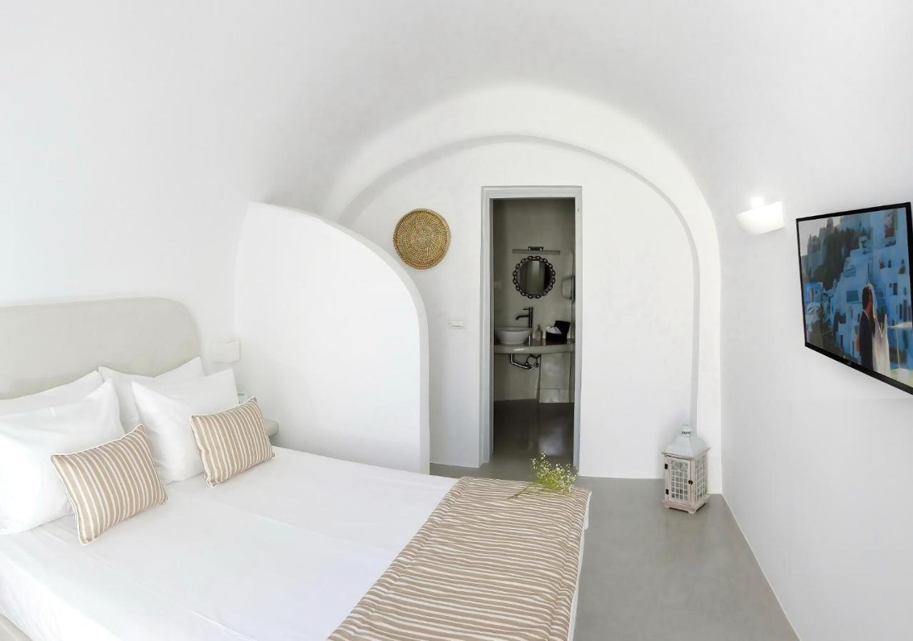 Golden Stone Santorini Suites Akrotírion Екстериор снимка