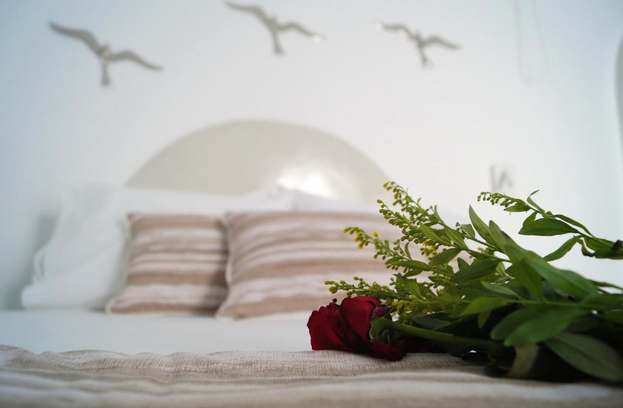 Golden Stone Santorini Suites Akrotírion Екстериор снимка
