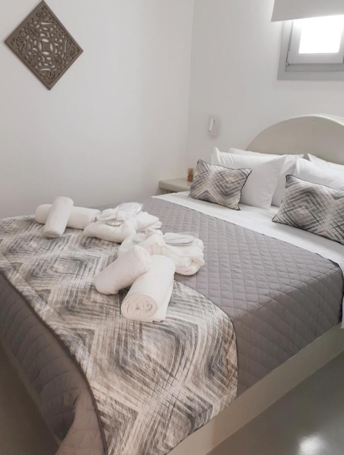Golden Stone Santorini Suites Akrotírion Екстериор снимка