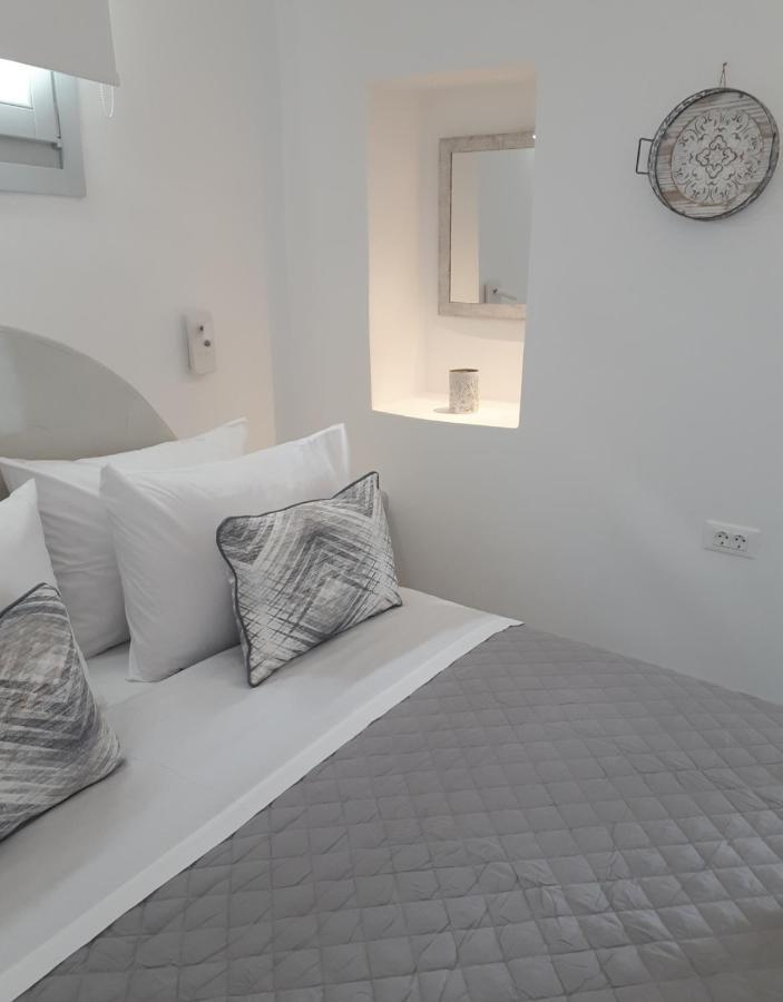 Golden Stone Santorini Suites Akrotírion Екстериор снимка